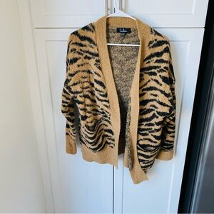 Lulus womens cheetah oversized sweater small medium